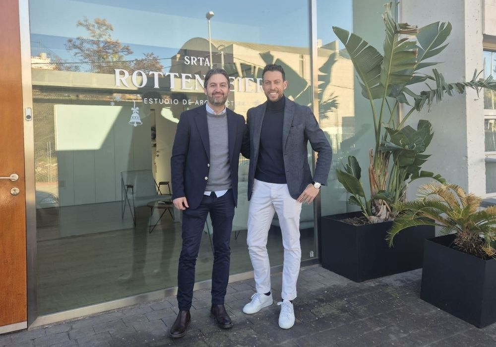 Equipo de GTM Ingeniería junto al estudio Srta. Rottenmeier, inicio de colaboración para el proyecto de 6 villas de alto standing en Estepona.